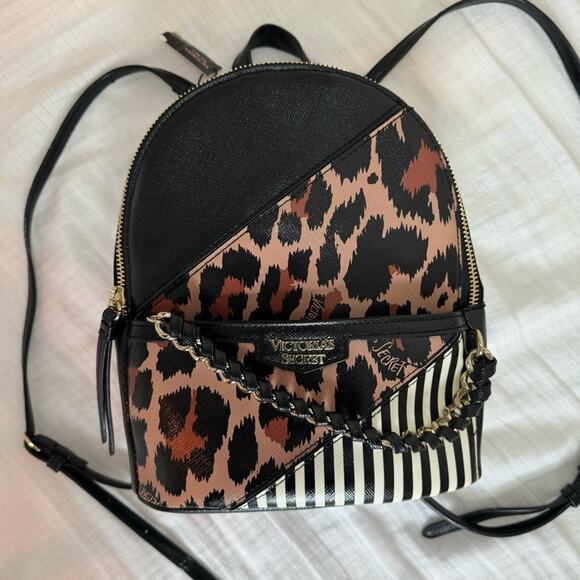 NWT Victoria's Secret Leopard and Stripe Backpack Special Edition. - Picture 2 of 16